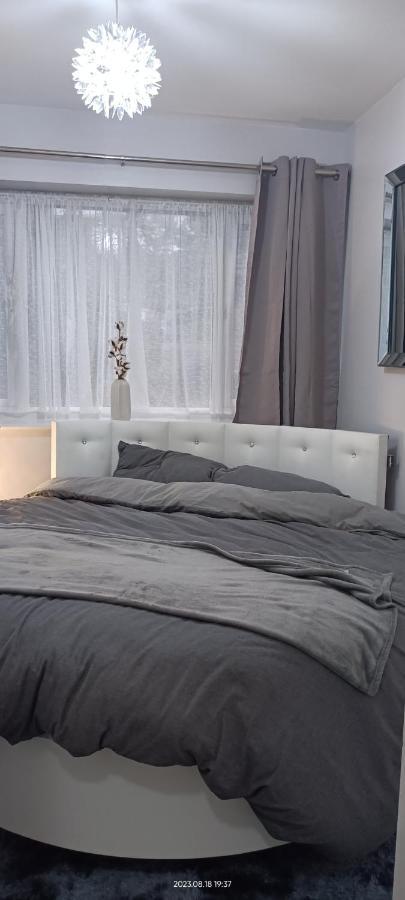 Lister Park Bradford Stylish 1Bed Coach House - Quiet & Tranquil Cottage & Parking Exterior foto
